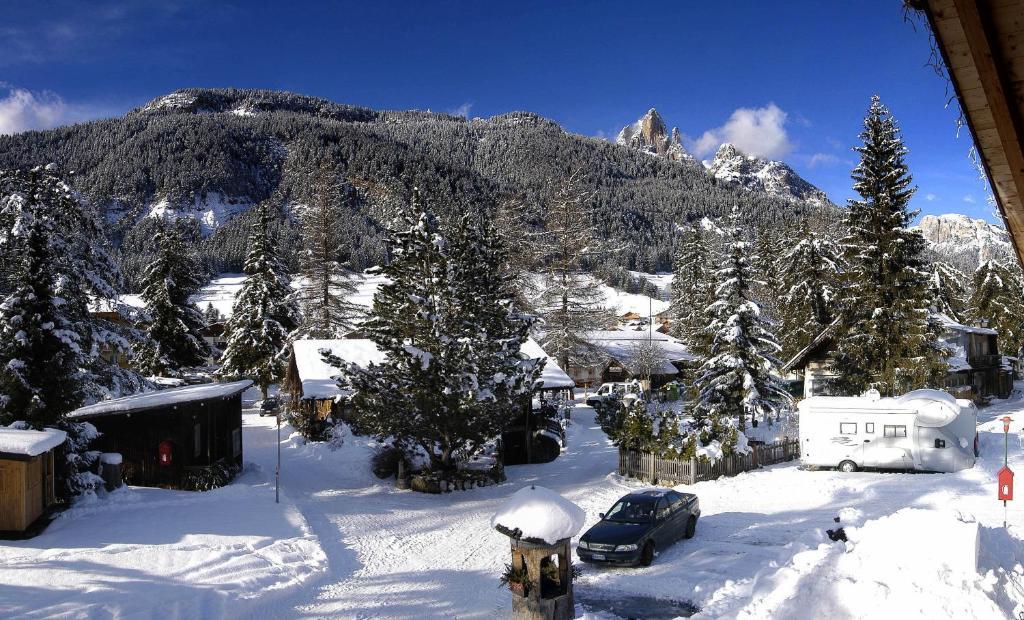 Camping Catinaccio Rosengarten Pozza di Fassa Εξωτερικό φωτογραφία